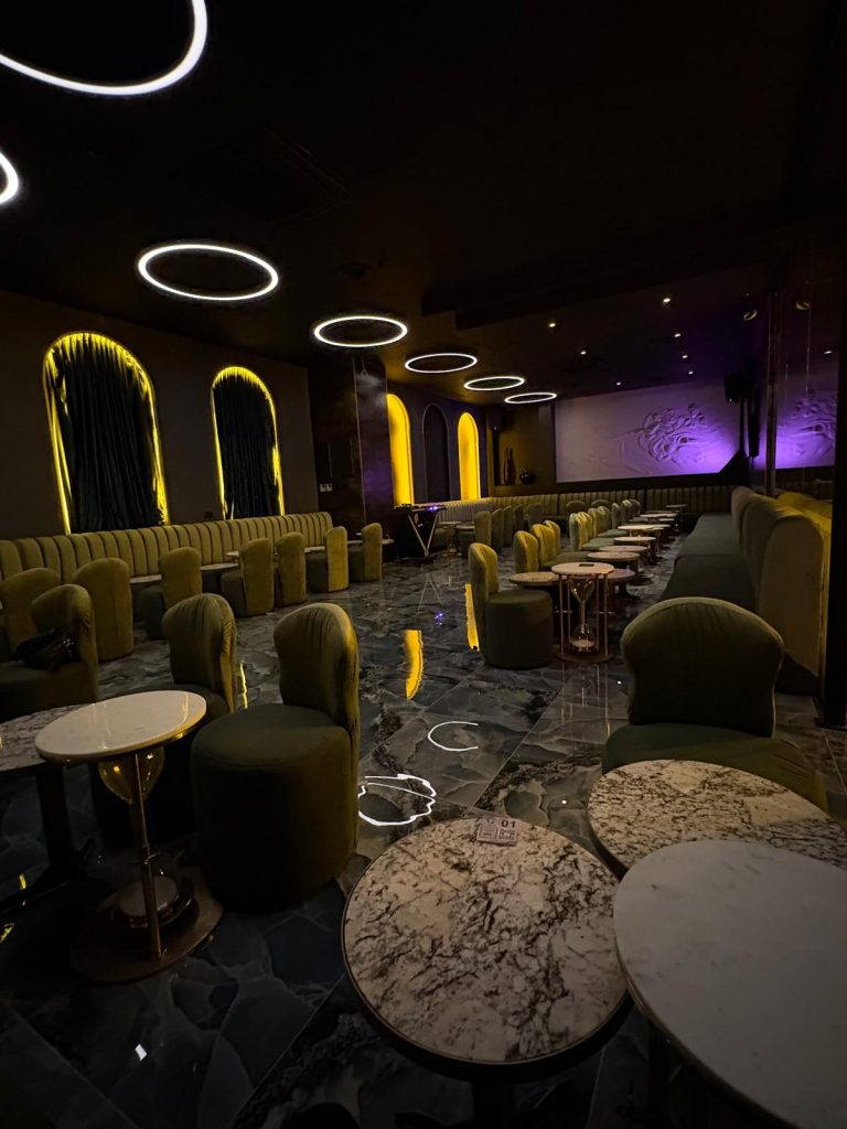 ghost-brussels-chicha-bar-cafe-branche-cocktail-dj-ambiance-bruxelles-centre-louise-ixelles00003