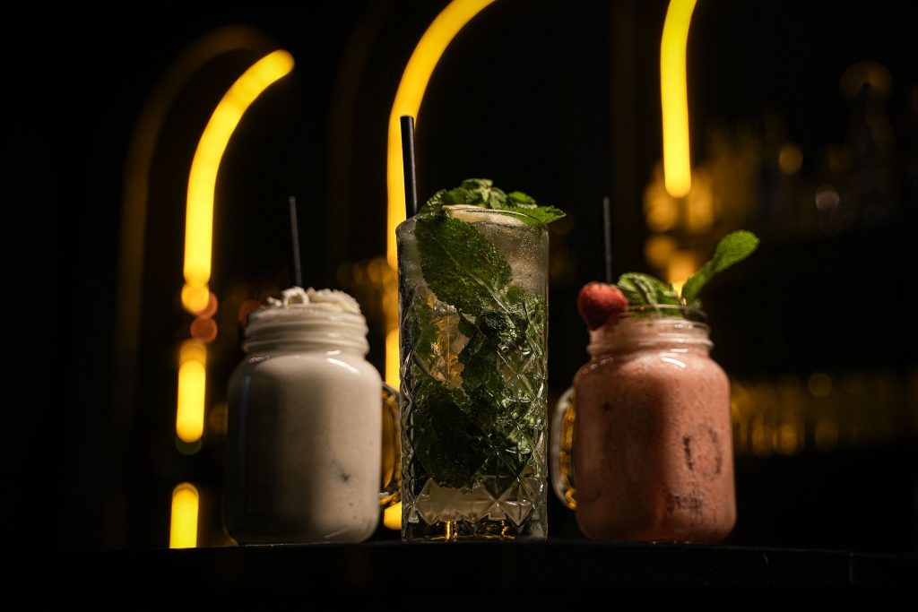 ghost-brussels-chicha-bar-cafe-branche-cocktail-dj-ambiance-bruxelles-centre-louise-ixelles00005