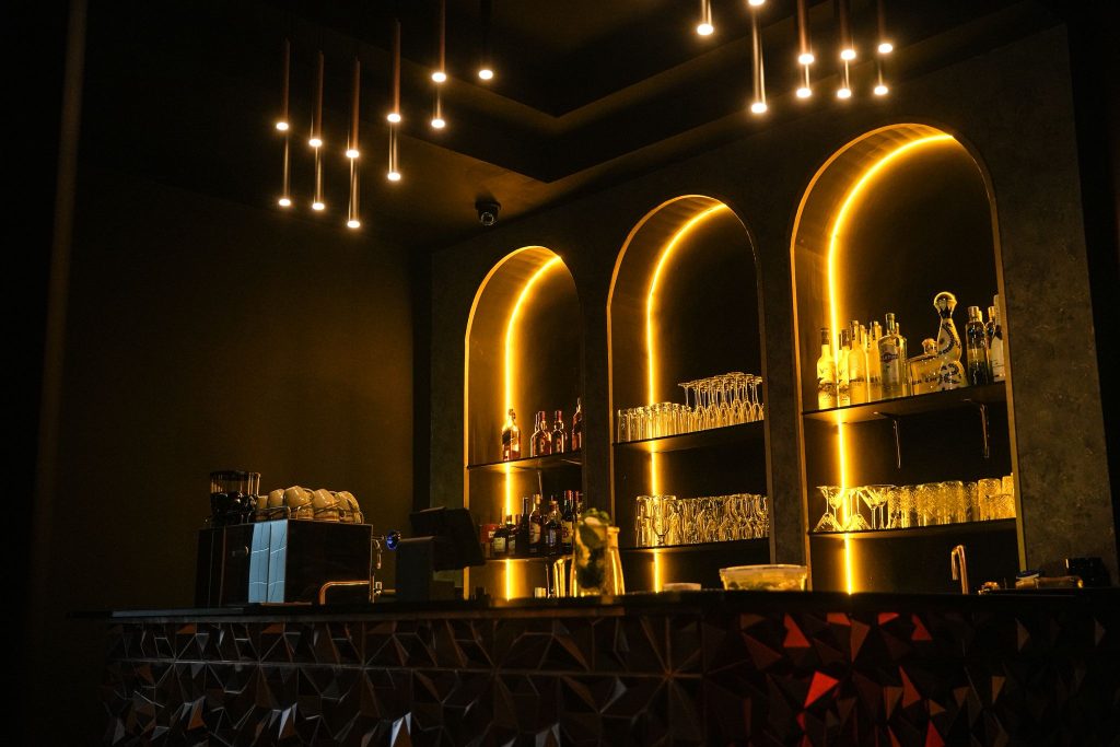 ghost-brussels-chicha-bar-cafe-branche-cocktail-dj-ambiance-bruxelles-centre-louise-ixelles00011